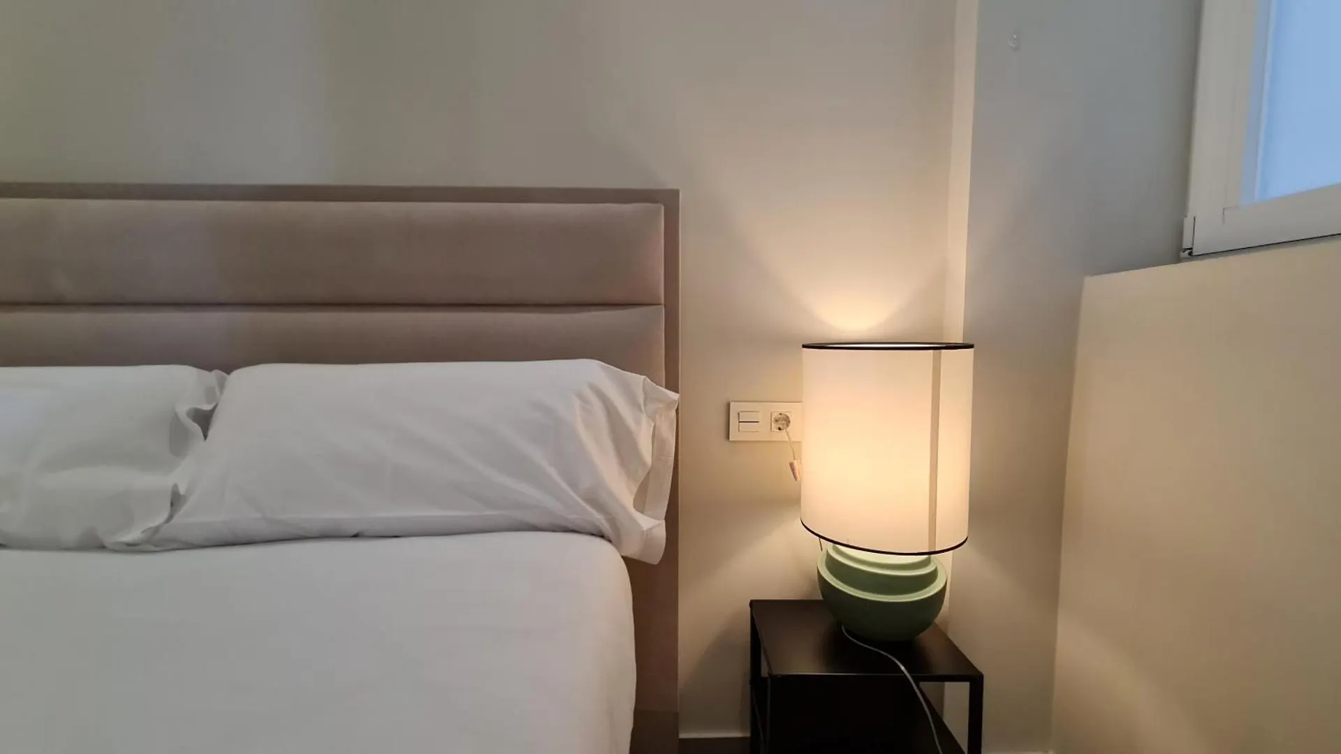 Navas 101 Cosmopolitan Loft Apartment Granada 0*,  Spain