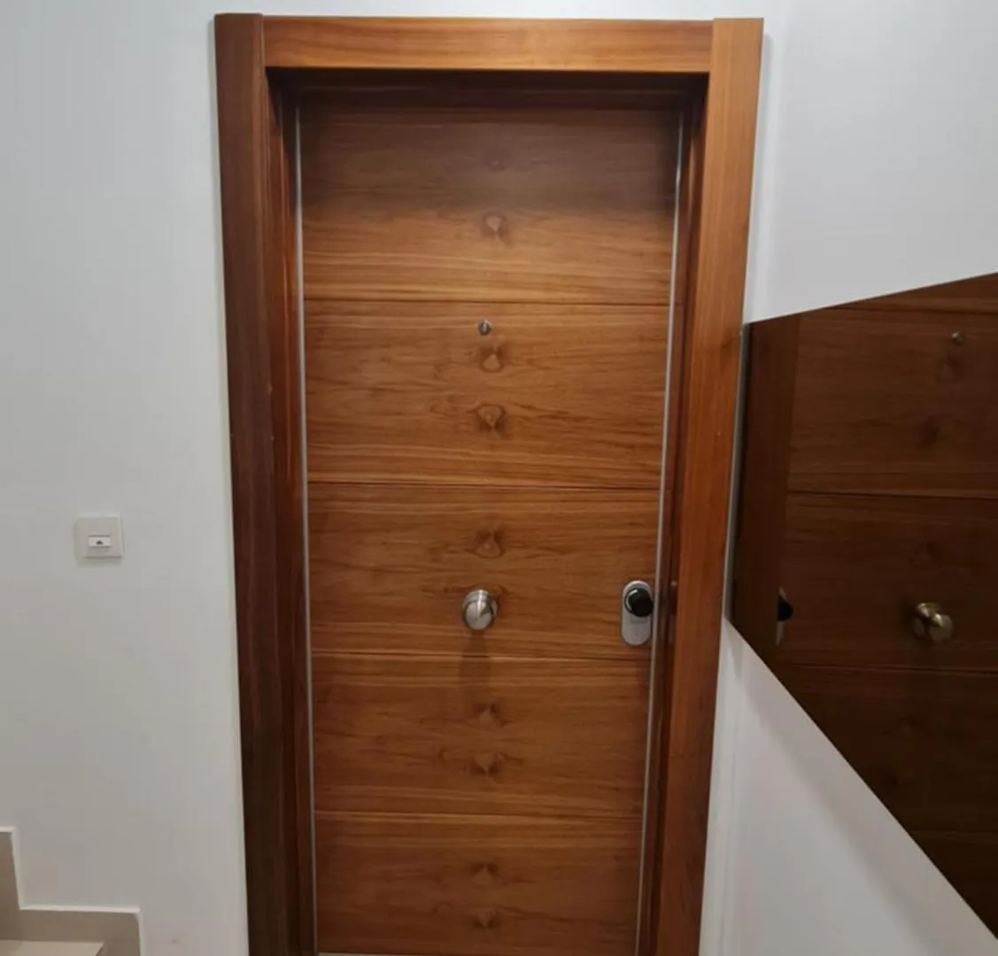 Navas 101 Cosmopolitan Loft Apartment Granada