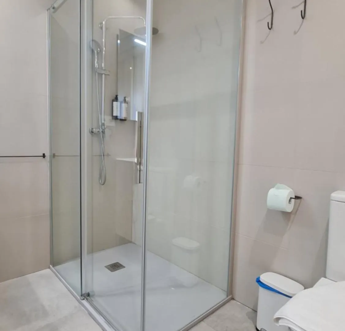 Navas 101 Cosmopolitan Loft Apartment Granada